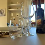 - La Rondine 2 Bedrooms And Parking アレッツォ