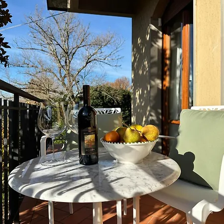 - La Rondine 2 Bedrooms And Parking *