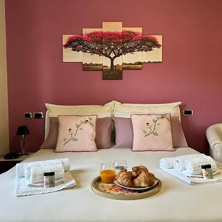 - La Rondine 2 Bedrooms And Parking アパート