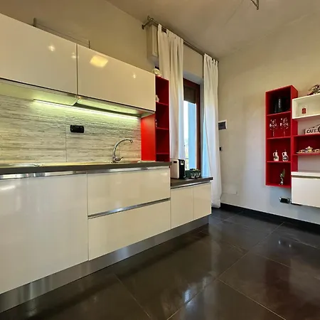 - La Rondine 2 Bedrooms And Parking Apartament