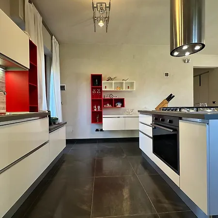 - La Rondine 2 Bedrooms And Parking *