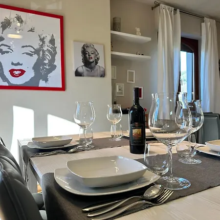 Apartament - La Rondine 2 Bedrooms And Parking *