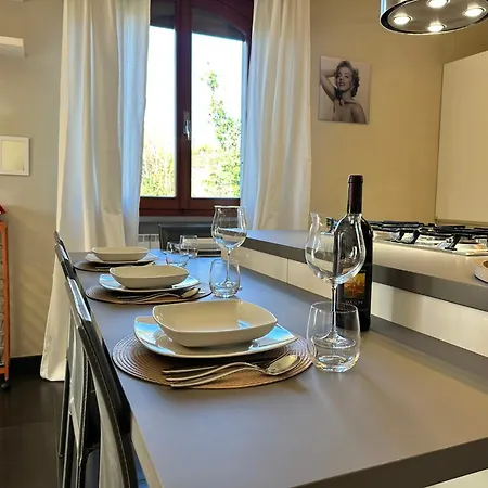 Apartament - La Rondine 2 Bedrooms And Parking
